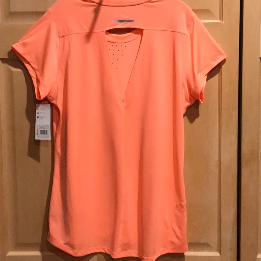 New C9 by Champion Top - Picture 6 of 9